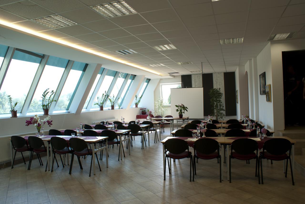 Hotel Medno Exteriör bild