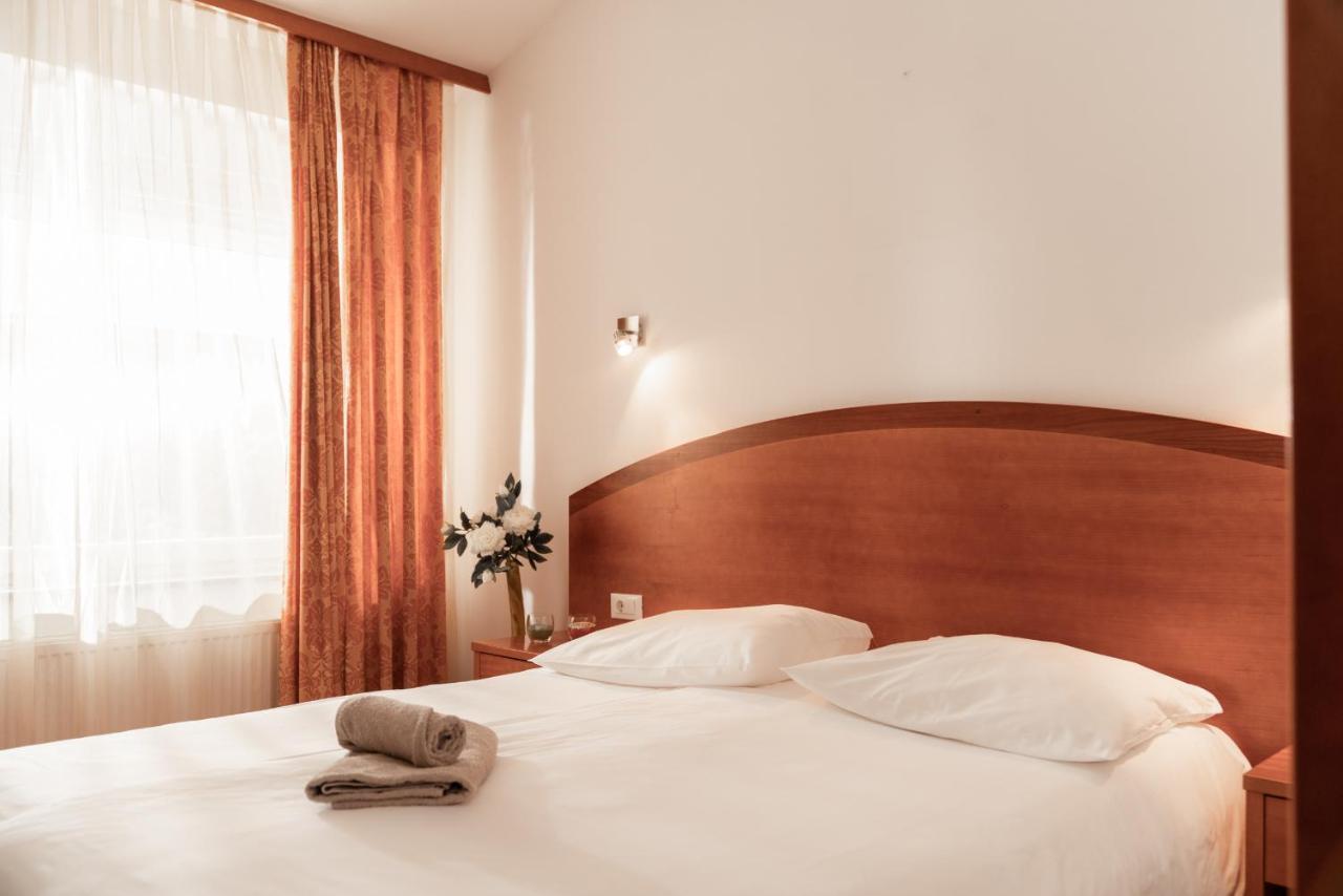 Hotel Medno Exteriör bild